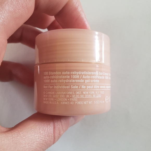 💥HP💥NWT Clinique Moisture Surge 100H Auto-Replenishing Hydrator - Picture 3 of 3